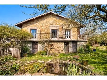 maison en pierre 6 pièces