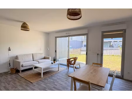 location appartement  m² t-3 à guipavas  900 €