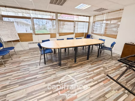 local professionnel à vendre le haillan 2 pièce(s) 45m2 107 000€