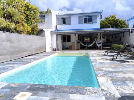 a louer maison f4 mittoyenne meublée avec piscine proche lyc