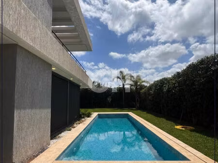 magnifique villa meublée avec jardin et piscine dar bouazza