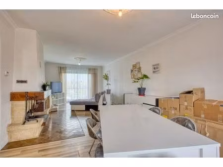 maison 6 pièces 165 m²