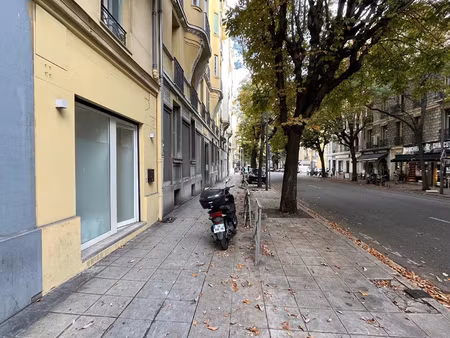 exclusivité - local commercial 36 m2 à vendre nice riquier /