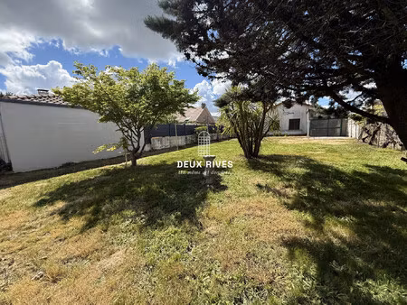 bouguenais bourg   maison 2 chambres   jardin 380m2