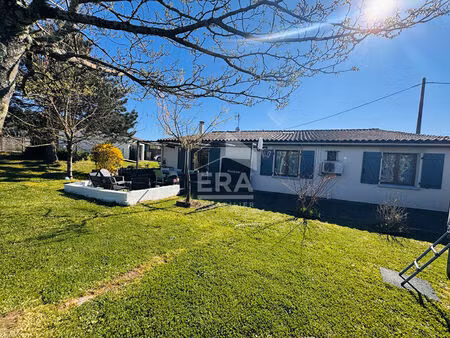 maison 4 pièces à vendre à saint-ciers-de-canesse avec piscine et garage