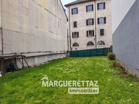 terrain constructible centre la roche sur foron