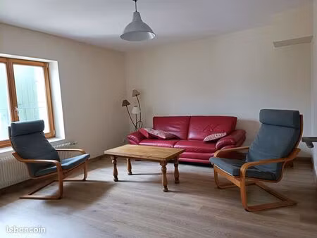 location t2 meublé à l'année