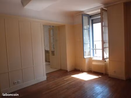 cosne grand appartement centre ville