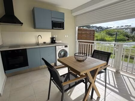 location studio meublé à l’anse à l’âne