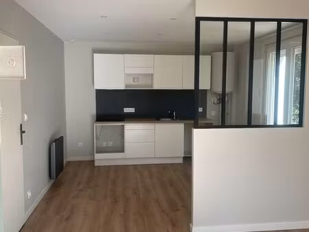 appartement t2 45m2 + balcon + clim