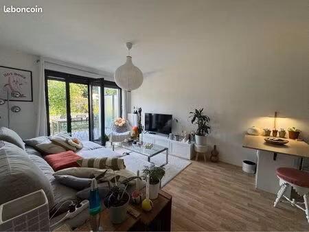 à louer – appartement 3 pièces de 65 m² à noisiel (77186)