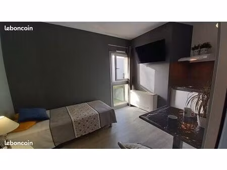 studio meublé pour une personne à sainte savine avec parking privatif 390 charges comprise