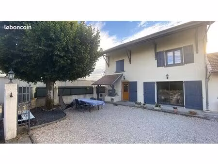 maison 6 pièces 150 m²