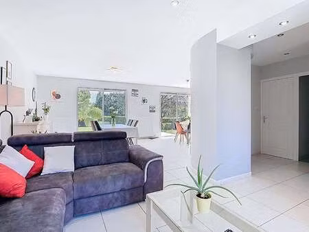 vente maison à yzernay (49360) : à vendre / 93m² yzernay