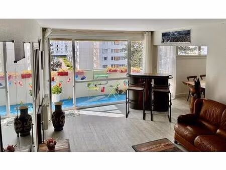 bel appartement 4 pièces - vue dégagé & emplacement idéal