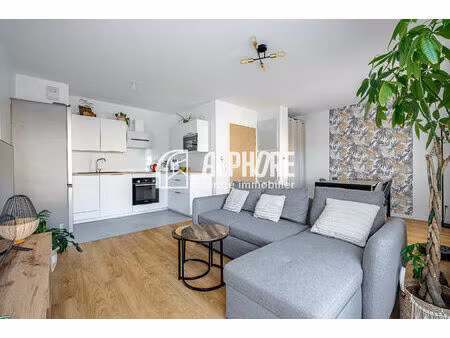 appartement guerande t2 avec stationnement privatif .