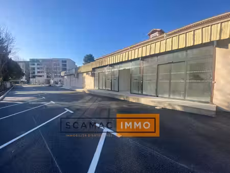 location commerce gardanne 13120 65m²