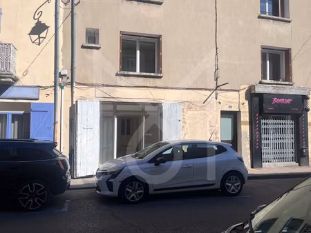 local commercial / professionnel 35 m2 peyrolles-en-prov