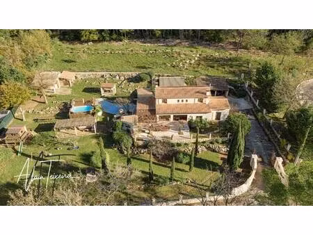 grande familiale 4 chambres  studio et 1 bureau