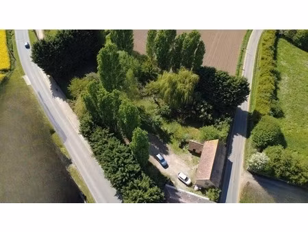 maison 112 m² + dépendance 100 m² - terrain 3 100 m² - aucun travaux