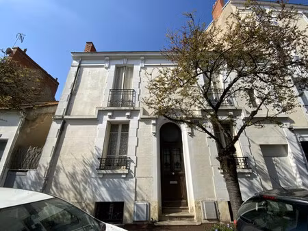 maison traditionnelle à vendre  7 pièces - vichy 03200