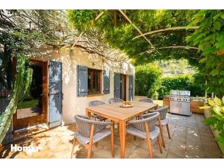 maison/villa t6 de 120 m2 à boulbon 13150