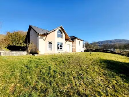 maison individuelle au calme absolu