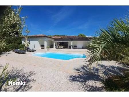 maison/villa t4 de 134 m2 à le muy 83490