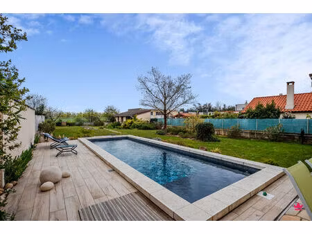 maison chassieu 4 pièce(s) 121 m2