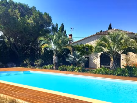 charmante maison en pierre  pleine de caractère et de charme authentique