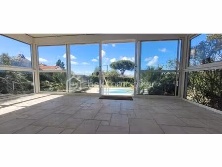 maison 4 pieces  garage  piscine sur terrain de 713 m2