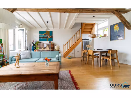 une maison sublime et secrète dans le centre de saint-denis