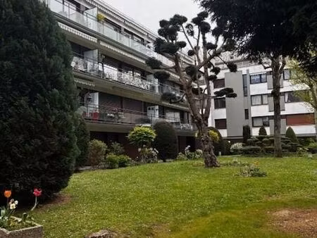 appartement 2 p à la varenne saint hilaire