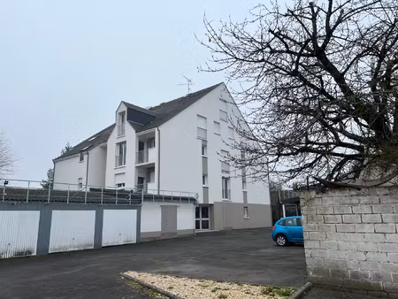 fleury les aubrais - limite orleans - studio refait a neuf