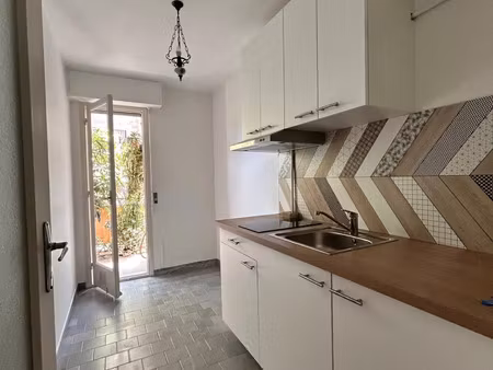 location appartement 1 pièce 25 m² à le cannet (06110)