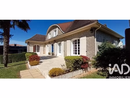 vente maison traditionnelle 8 pièces