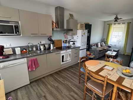 location appartement 3 pièces 65m² valady 12330