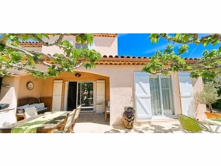 nans les pins (var) nouveaute !!! en résidence sécurisée villa 110m² (103m²loi carrez)...