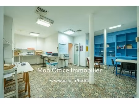 référence : 6364-cla. - local professionnel dans le quartier de noailles (13001)