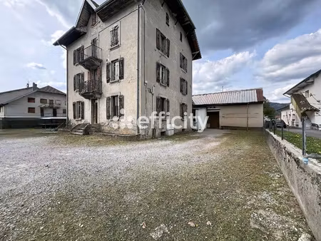 maison 11 pièces - 437 m²