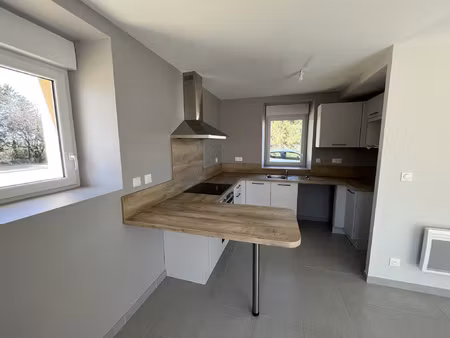 superbe t2 en rez-de-jardin 57 m2 la boissonnade