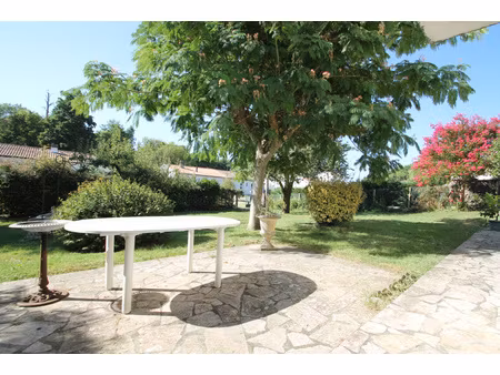 maison en pierre 6 pieces entre cognac et saintes