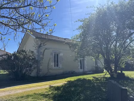 vente maison 6 pièces 144 m² à saint-aigulin (17360)  199 500 €