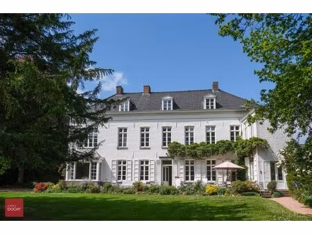 karaktervolle herenvilla palend aan oude scheldearm