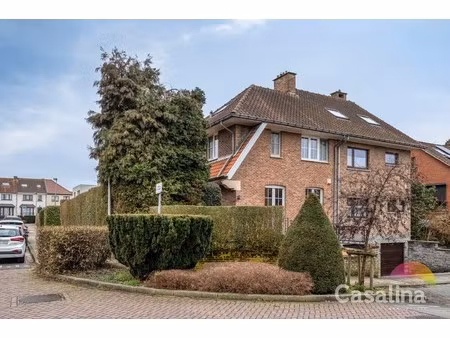 charmante woning met tuin in rustige  groene omgeving