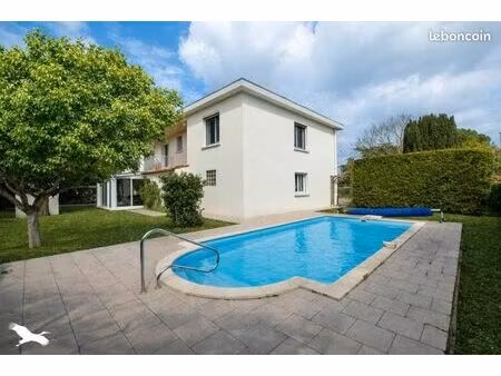 maison 5 pièces 150 m²