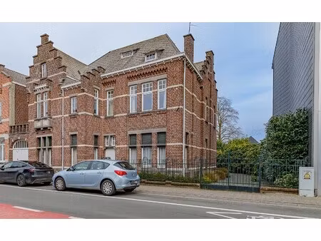 herenhuis met 5 slaapkamers in opwijk centrum!