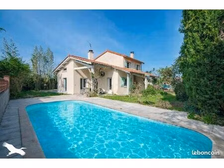 maison 5 pièces 131 m²