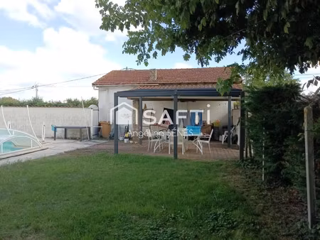 vente maison 9 pièces 200 m² teuillac (33710)