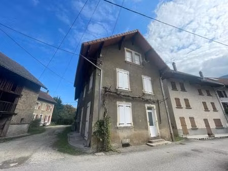 maison de village - 91.22m ²